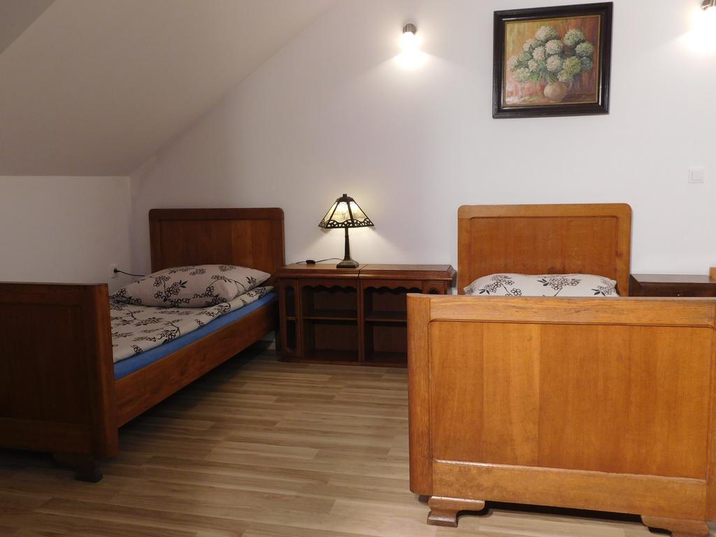 Agroturystyka Pod Czarna Sosna Bialy Lug Екстериор снимка